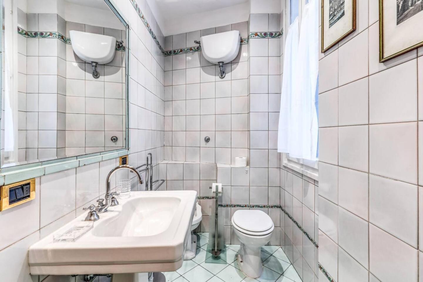 Cozy Flat In Trevi Fountain Apartman Róma Kültér fotó