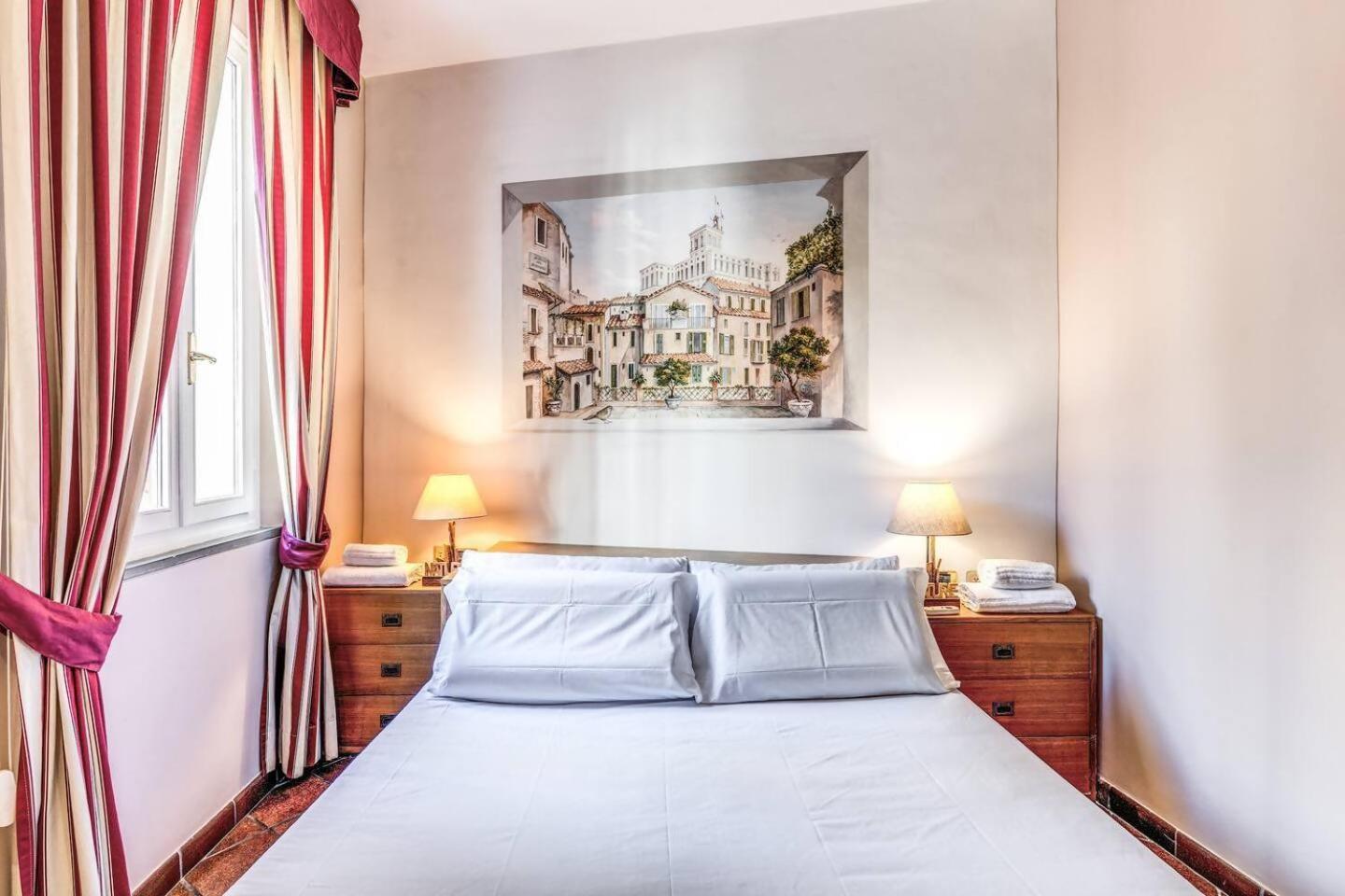 Cozy Flat In Trevi Fountain Apartman Róma Kültér fotó